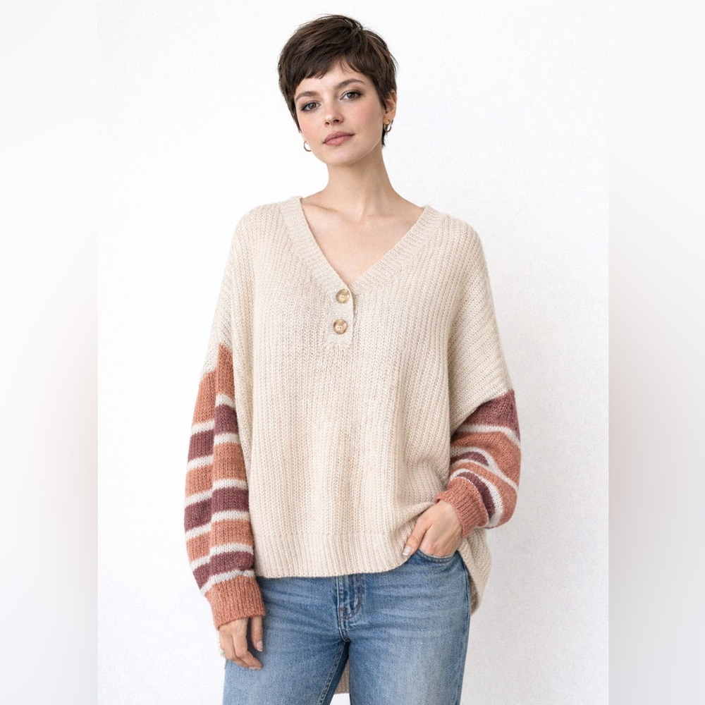 Three Bird Nest Oversized Cream Knit Boho Sweater V-Neck Button Size Large